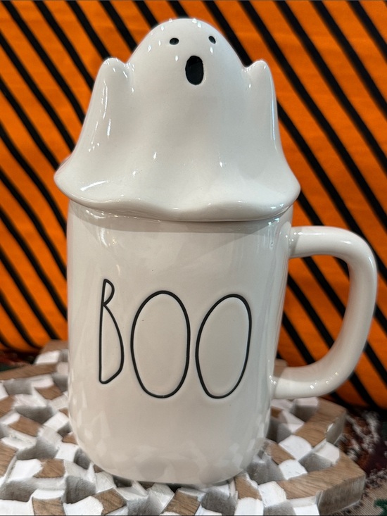 Rae Dunn Other - BRAND NEW RAE DUNN White Ceramic 'BOO' Mug with Ghost Lid NWT
